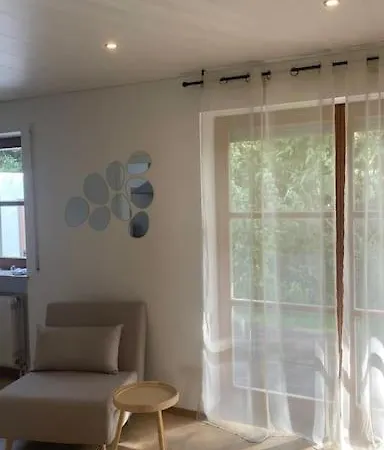 Lejlighed With Private Garden & Garage *