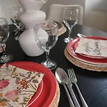 With Private Garden & Garage Апартаменты