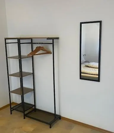 Апартаменты Charmantes Mit Garten & Garage