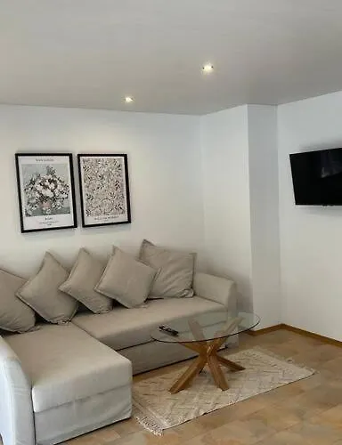 City-Apartment Mit Garten & Garage Appartement *
